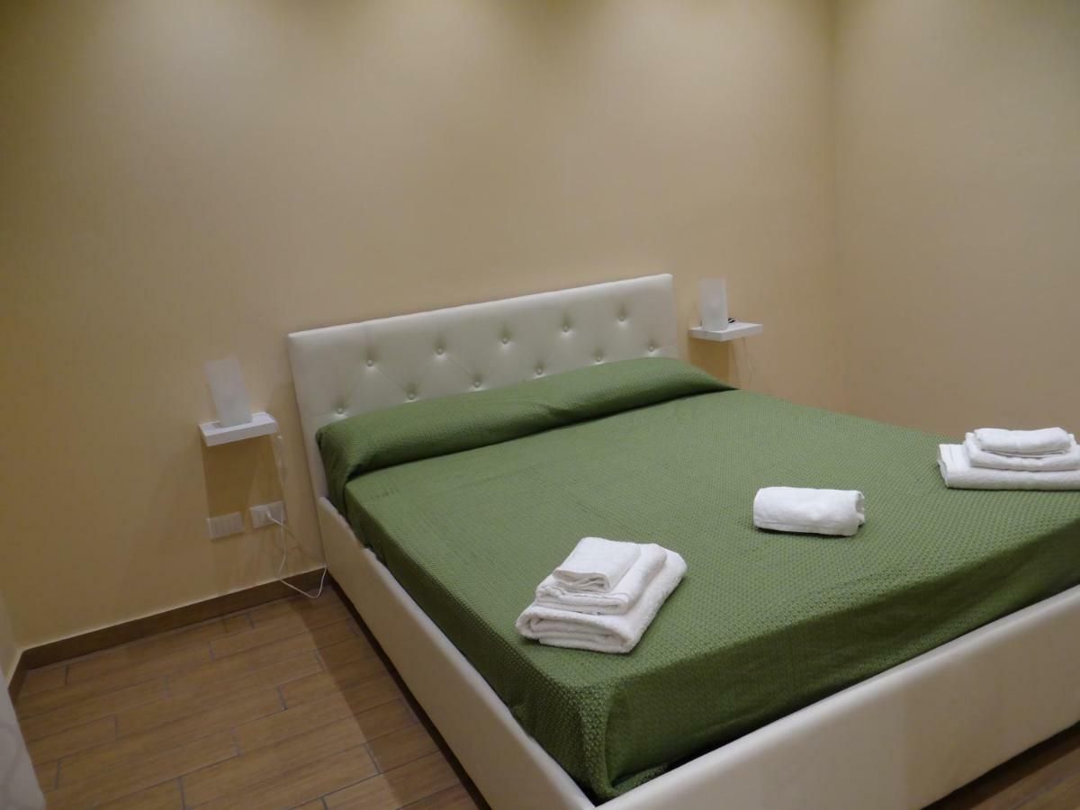 Bed and Breakfast Montecarlo Palace Palermo Zewnętrze zdjęcie
