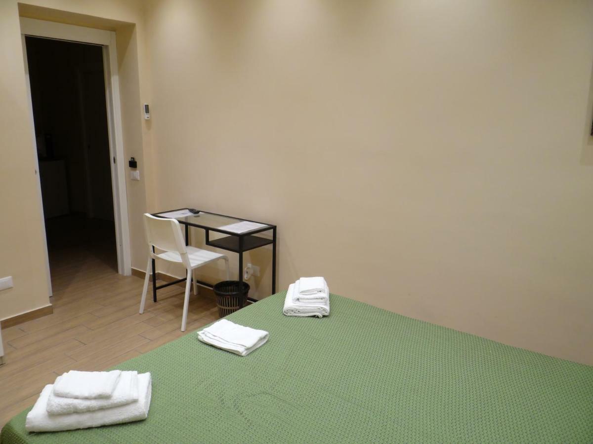 Bed and Breakfast Montecarlo Palace Palermo Zewnętrze zdjęcie